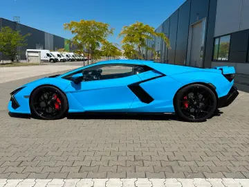 LAMBORGHINI Revuelto 6.5 V12 HPEV LIFT SIDE DISTR NAVI KAM