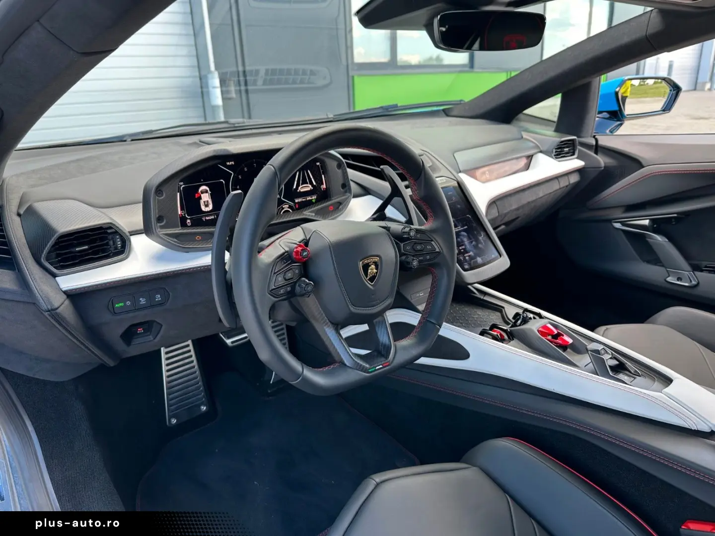 LAMBORGHINI Revuelto 6.5 V12 HPEV LIFT SIDE DISTR NAVI KAM