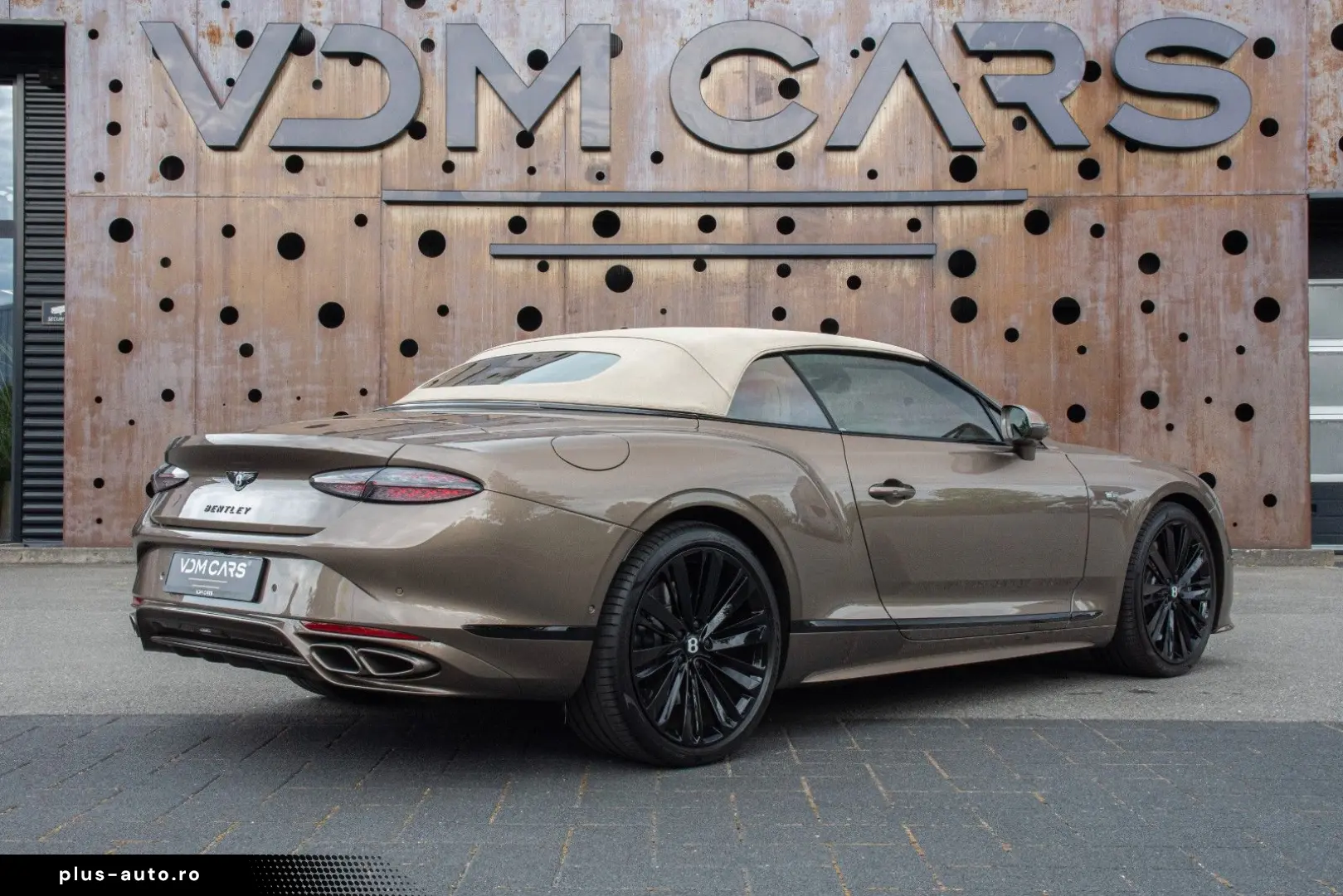 BENTLEY Continental GTC Speed  AKRAPOVIC 1st EDITION VOL