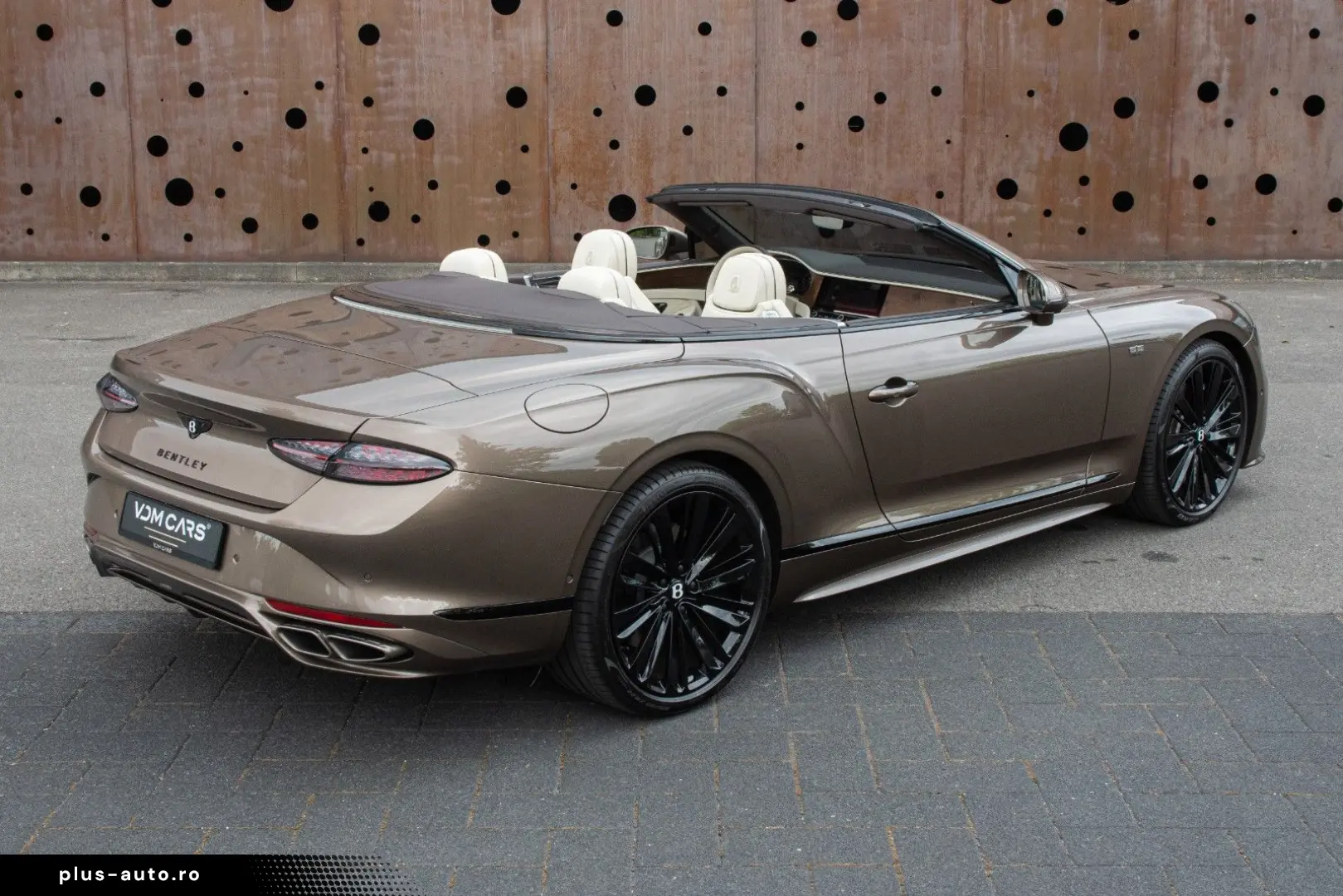 BENTLEY Continental GTC Speed  AKRAPOVIC 1st EDITION VOL
