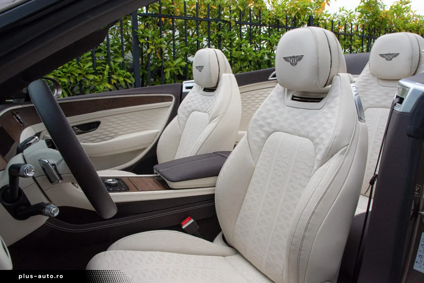 BENTLEY Continental GTC Speed  AKRAPOVIC 1st EDITION VOL
