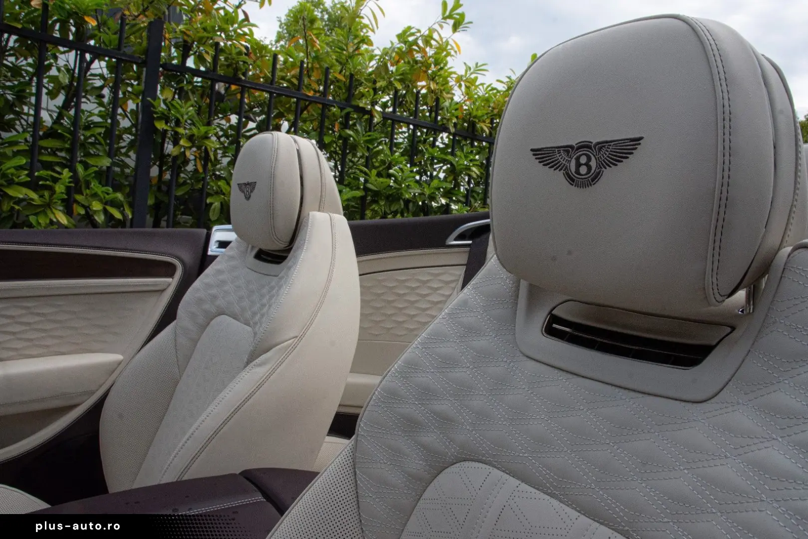 BENTLEY Continental GTC Speed  AKRAPOVIC 1st EDITION VOL