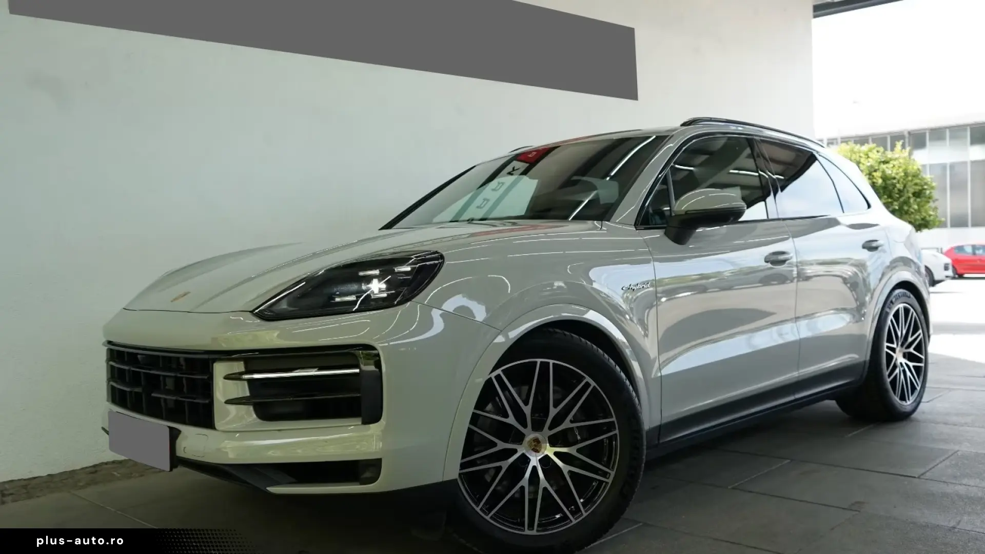 Porsche Cayenne E-Hybrid   Finanțare Leasing