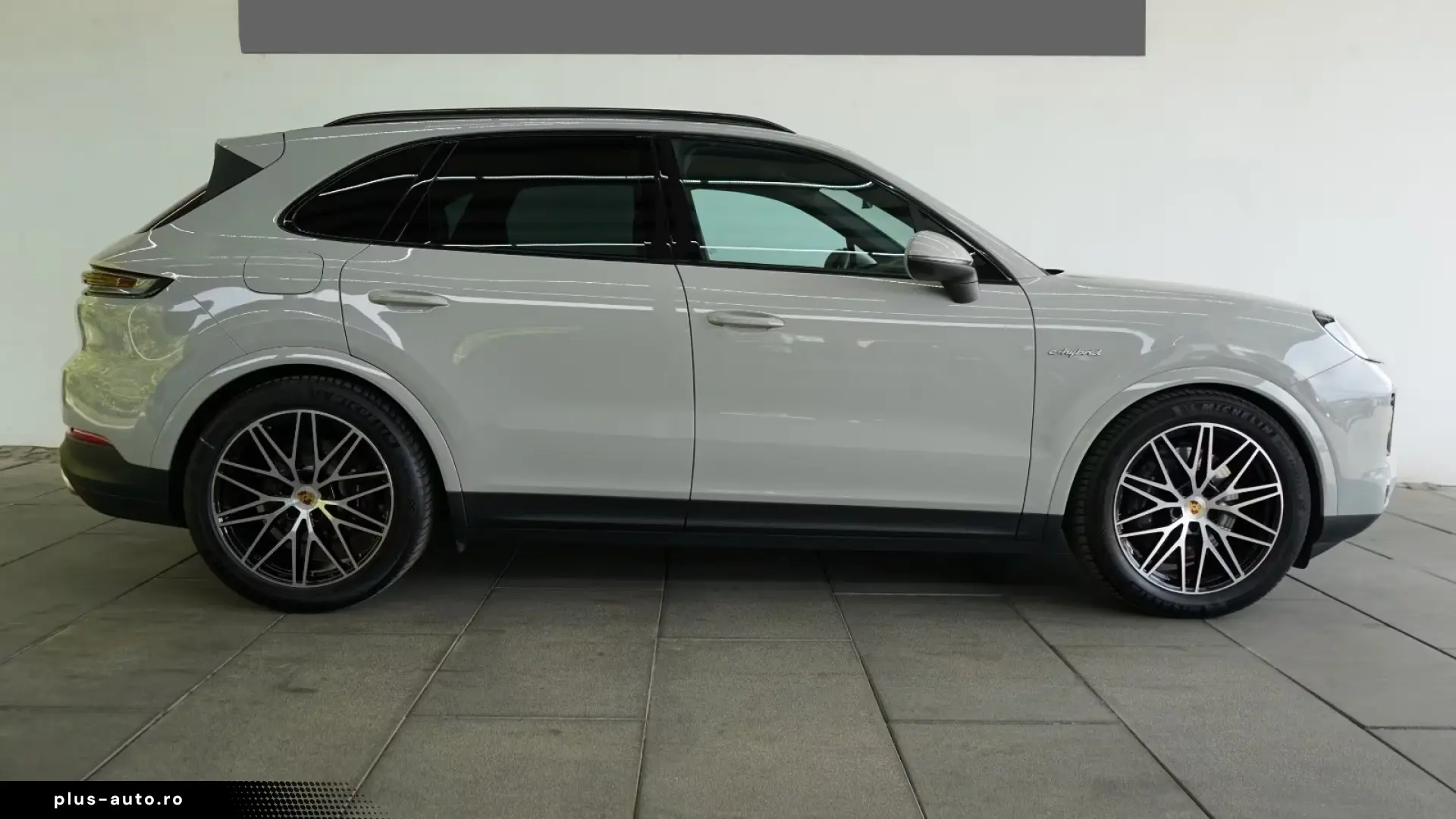 Porsche Cayenne E-Hybrid   Finanțare Leasing