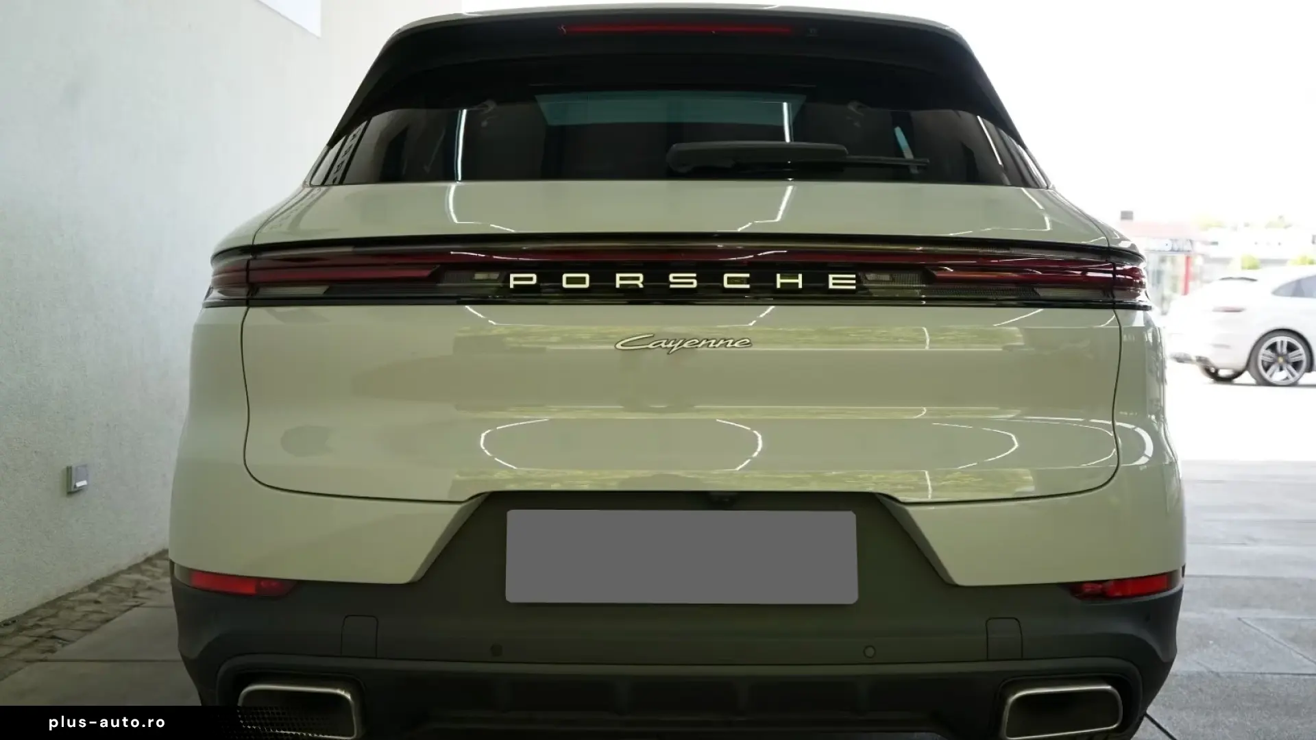 Porsche Cayenne E-Hybrid   Finanțare Leasing