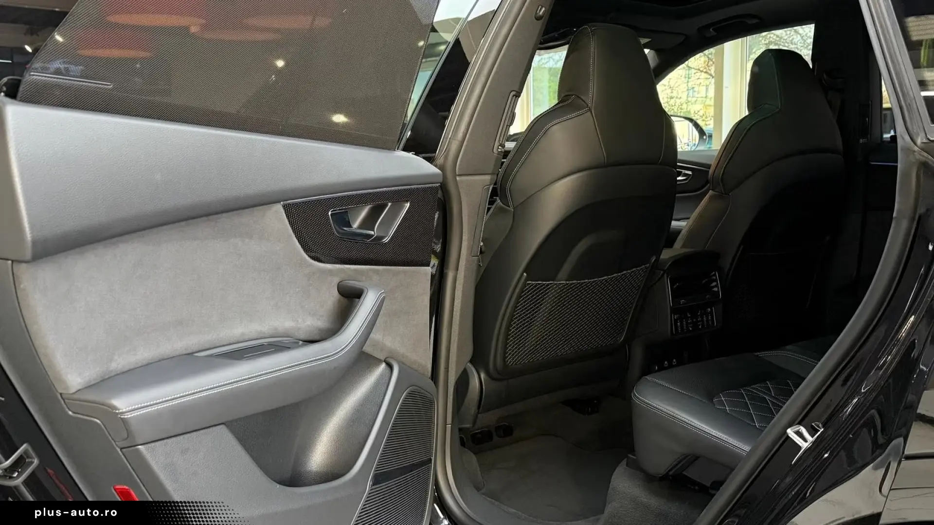 Audi SQ8 4.0 TFSI Quattro Competition Plus   Finanțare