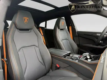 LAMBORGHINI Urus 4.0 V8 PHEV SE