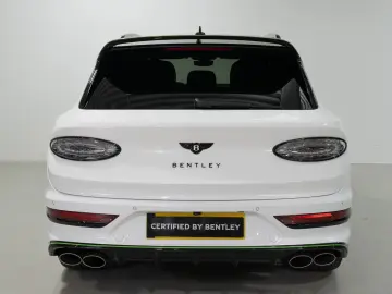 BENTLEY Bentayga V8 Speed  CC-Brakes Akrapovic
