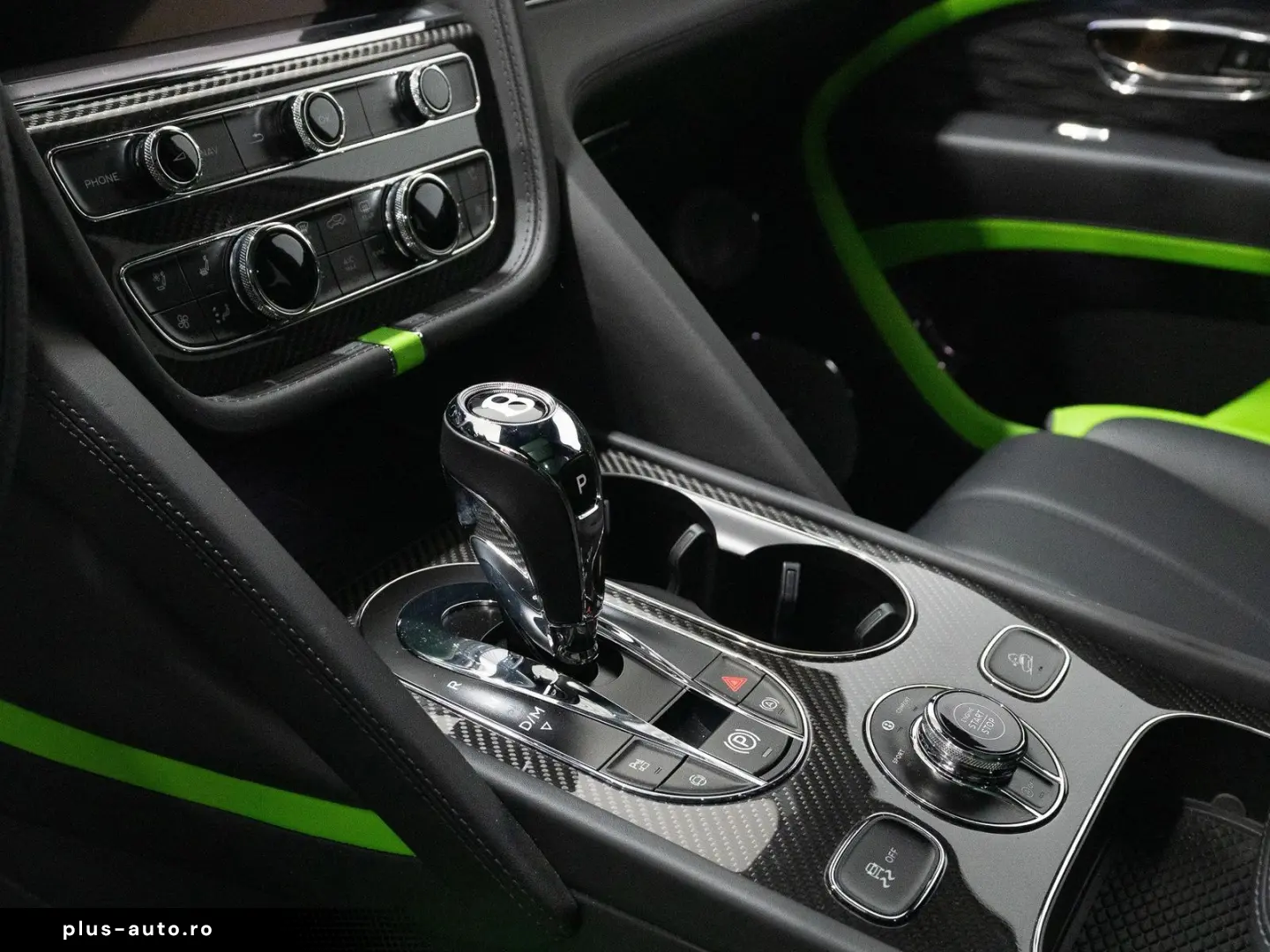 BENTLEY Bentayga V8 Speed  CC-Brakes Akrapovic