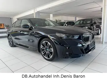BMW 530eLim. M Sport Pro Pano HUD 360  Belüftung ACC