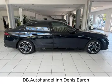 BMW 530eLim. M Sport Pro Pano HUD 360  Belüftung ACC