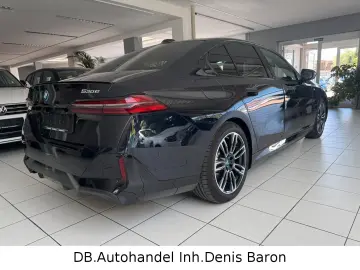 BMW 530eLim. M Sport Pro Pano HUD 360  Belüftung ACC