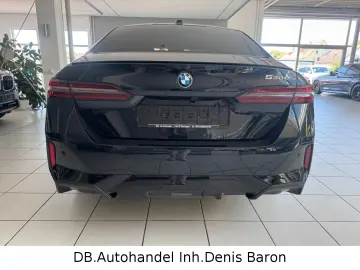 BMW 530eLim. M Sport Pro Pano HUD 360  Belüftung ACC