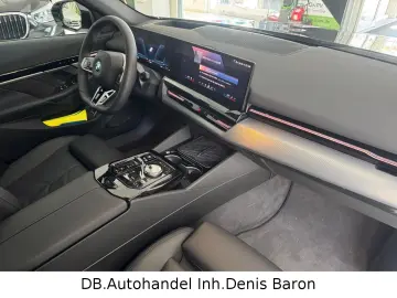 BMW 530eLim. M Sport Pro Pano HUD 360  Belüftung ACC