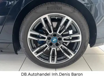 BMW 530eLim. M Sport Pro Pano HUD 360  Belüftung ACC