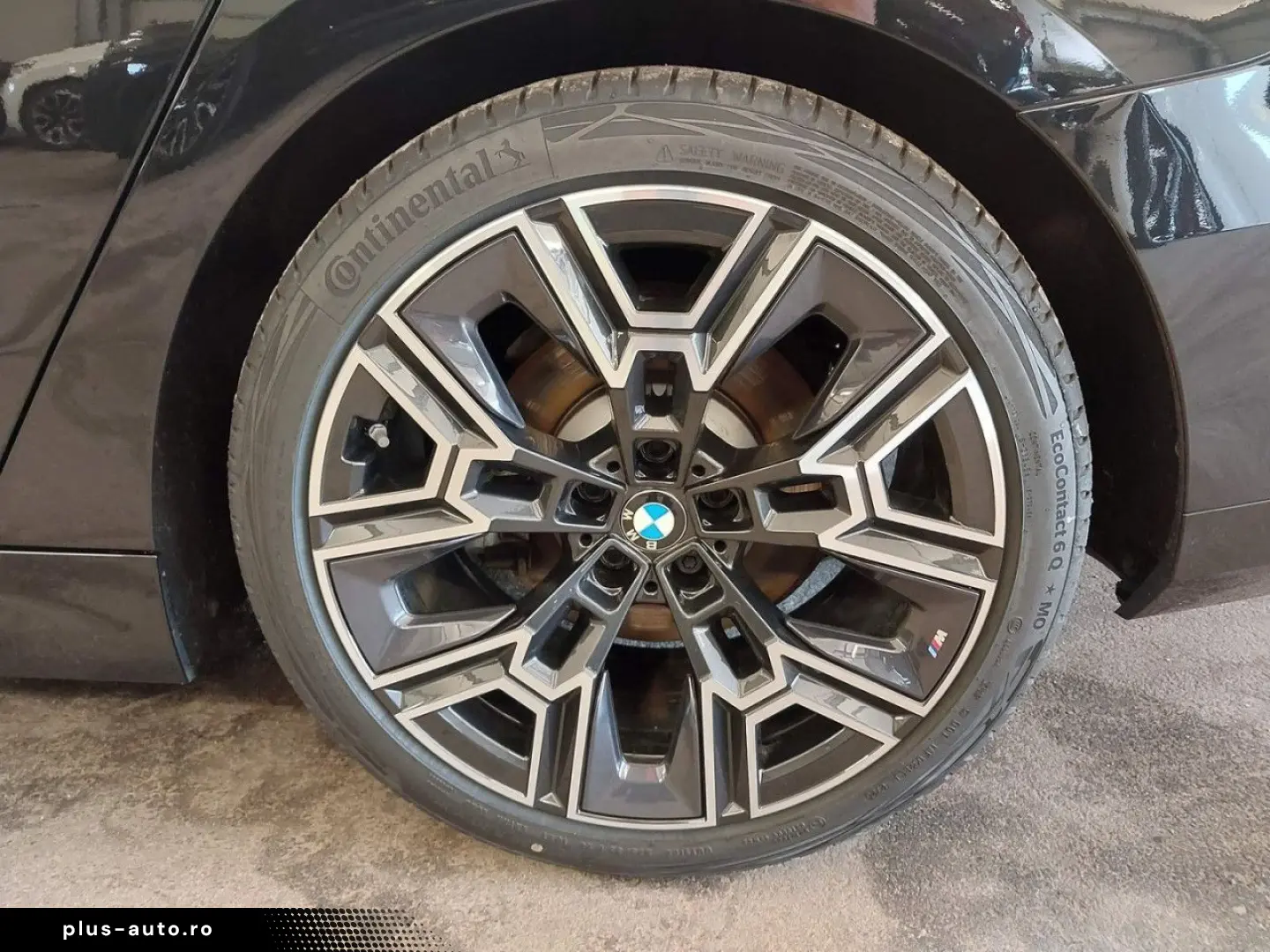 BMW 520d xDr.M Sport ACC SuView KomfS Belüft.H K