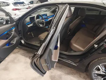 BMW 520d xDr.M Sport ACC SuView KomfS Belüft.H K