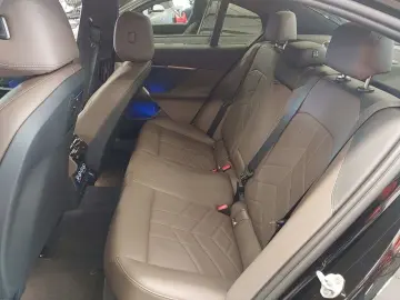 BMW 520d xDr.M Sport ACC SuView KomfS Belüft.H K