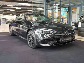 MERCEDES-BENZ CLE 220 d Cabrio macchiato rotes Verde…