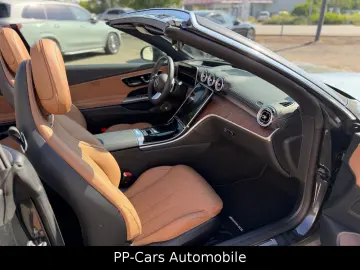 MERCEDES-BENZ CLE 220 d Cabrio AMG PREMIUM HuD Massa…