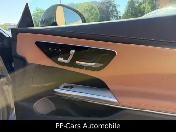 MERCEDES-BENZ CLE 220 d Cabrio AMG PREMIUM HuD Massa…