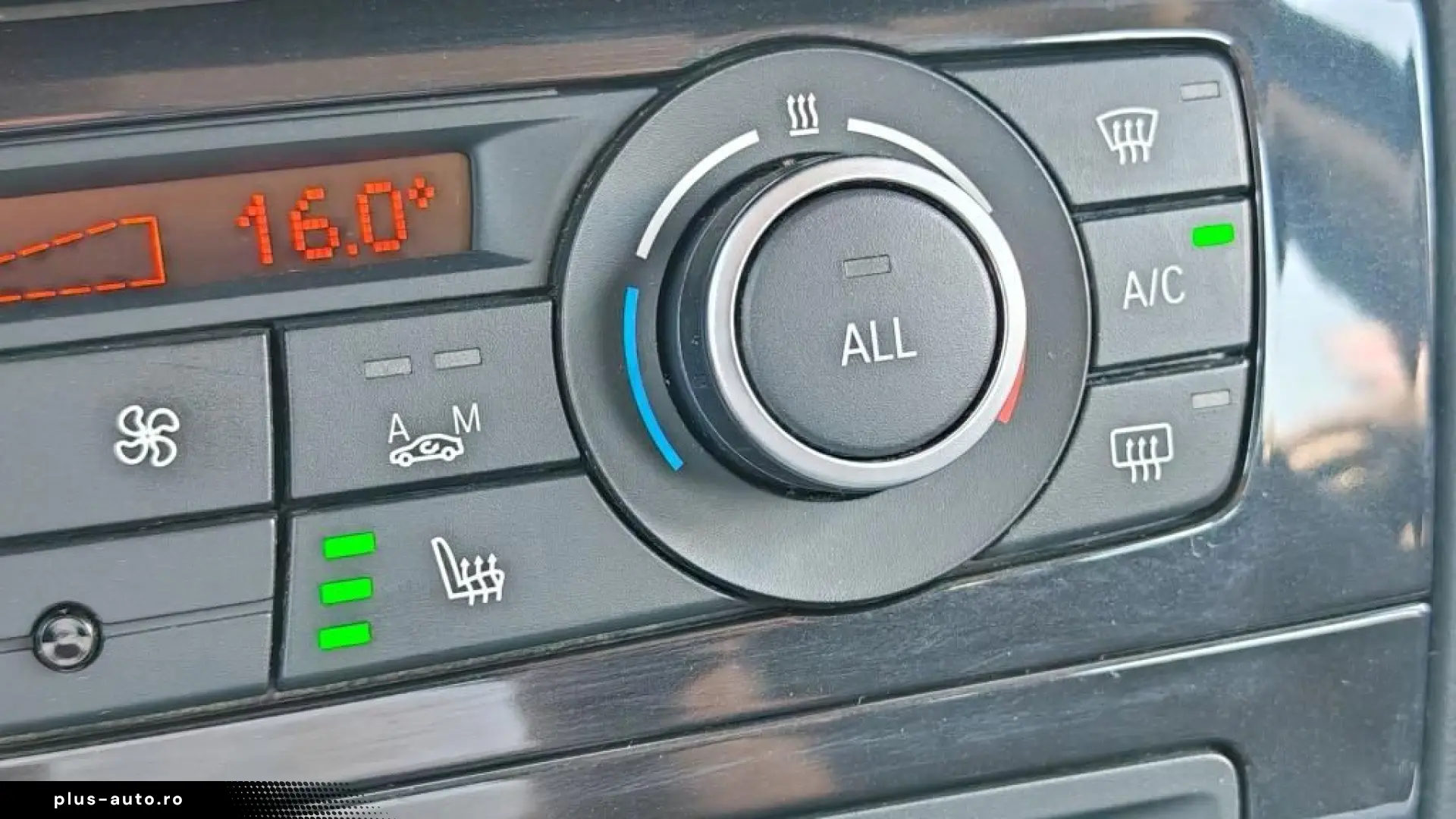 BMW X1 Diesel 4X4 X-Drive Automat 2013 Rate   Credit   Leasi