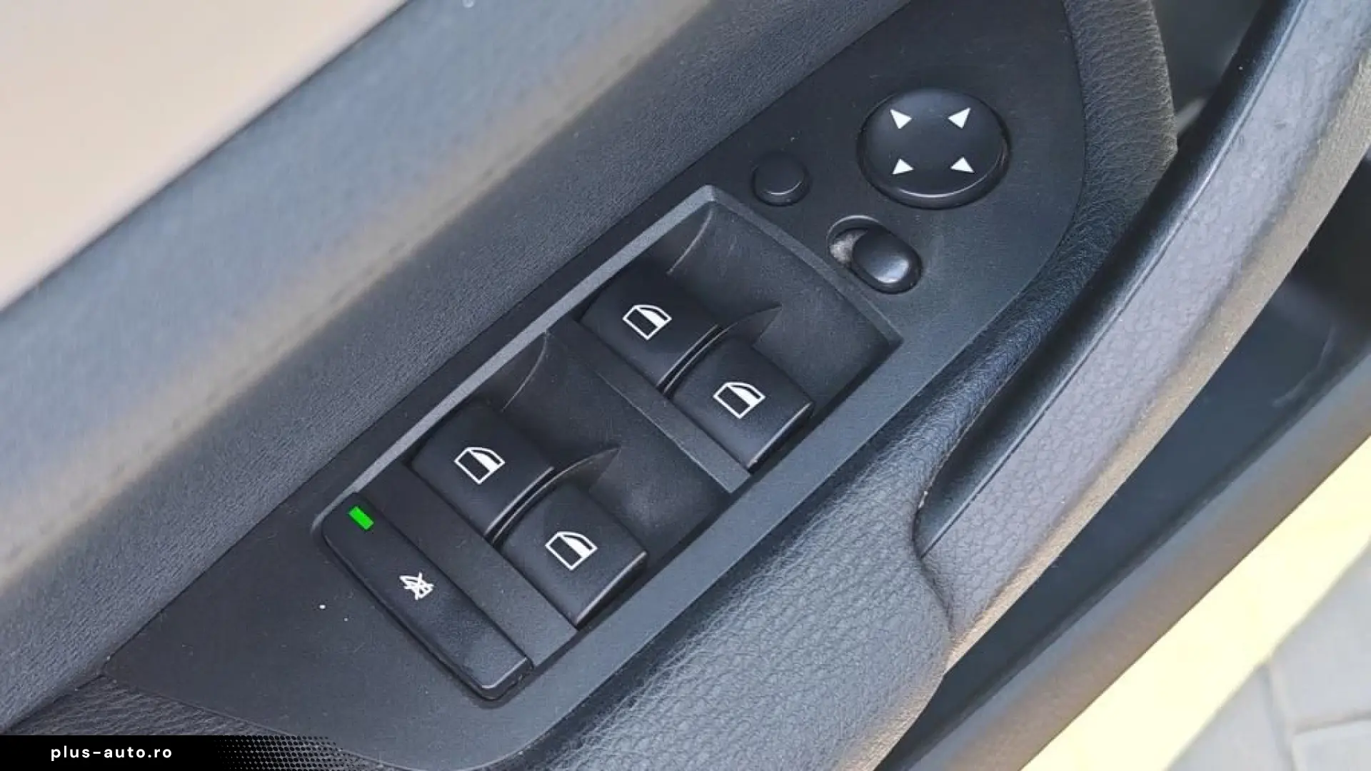 BMW X1 Diesel 4X4 X-Drive Automat 2013 Rate   Credit   Leasi