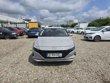 Hyundai Elantra 2021