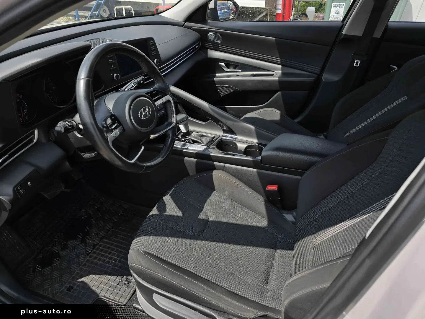 Hyundai Elantra 2021