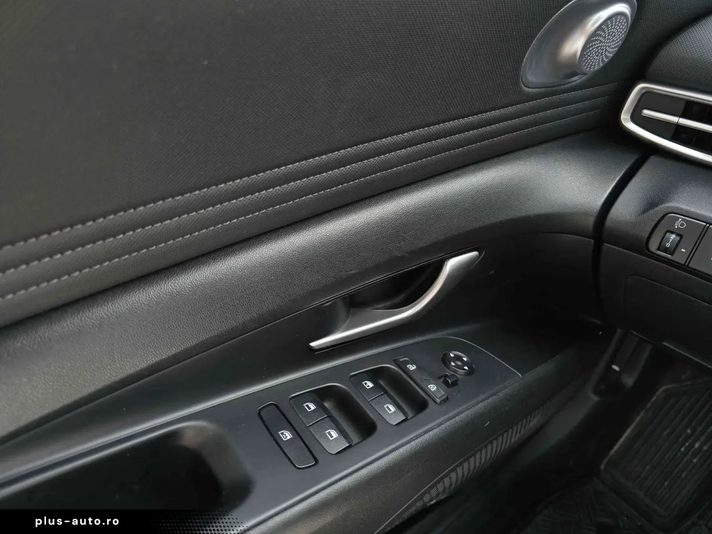 Hyundai Elantra 2021