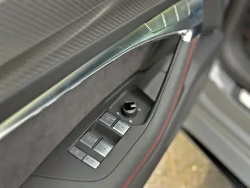 AUDI RS6 Avant BLACK PANO HUD NIGHT