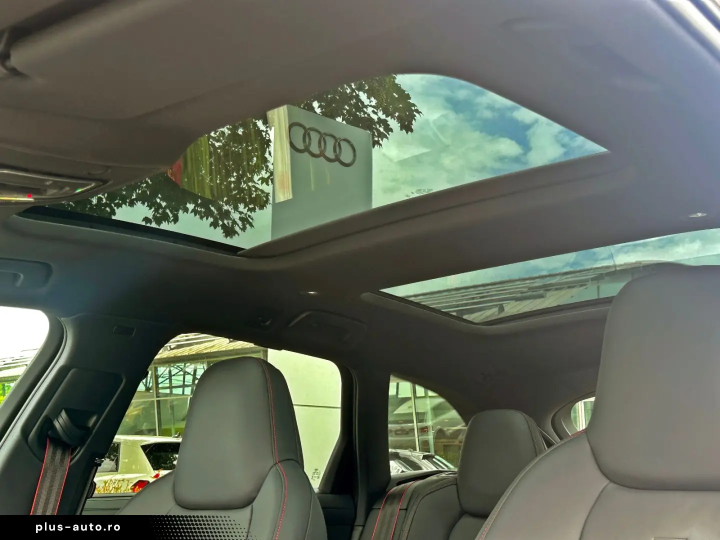 AUDI RS6 Avant BLACK PANO HUD NIGHT