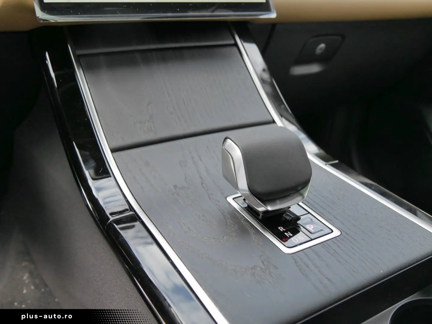 LAND ROVER Range Rover Velar Autobiography