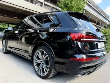 AUDI SQ7 4.0TDI 7-Sitz Matrix B&O Soft-Close Full