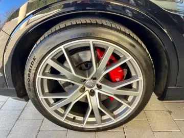 AUDI SQ7 4.0TDI 7-Sitz Matrix B&O Soft-Close Full