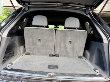 AUDI SQ7 4.0TDI 7-Sitz Matrix B&O Soft-Close Full