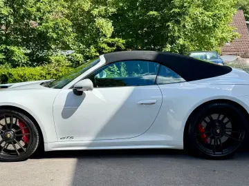 PORSCHE 992 GTS Cabrio LED-Matrix PDCC HA-Lenkung