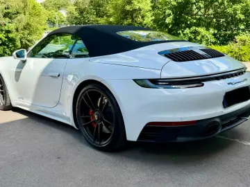 PORSCHE 992 GTS Cabrio LED-Matrix PDCC HA-Lenkung