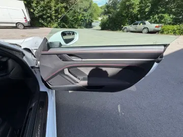 PORSCHE 992 GTS Cabrio LED-Matrix PDCC HA-Lenkung