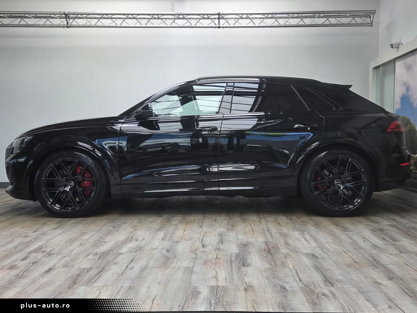 AUDI RSQ8 Sportabgas AHK Standhzg. Black  RS-Design