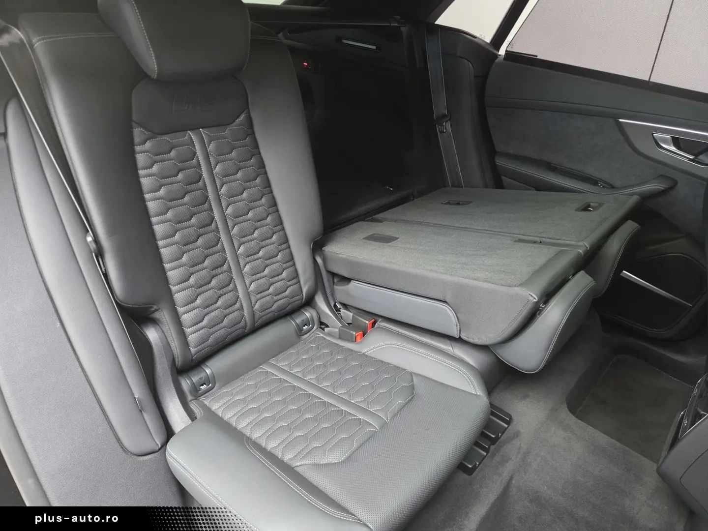 AUDI RSQ8 Sportabgas AHK Standhzg. Black  RS-Design