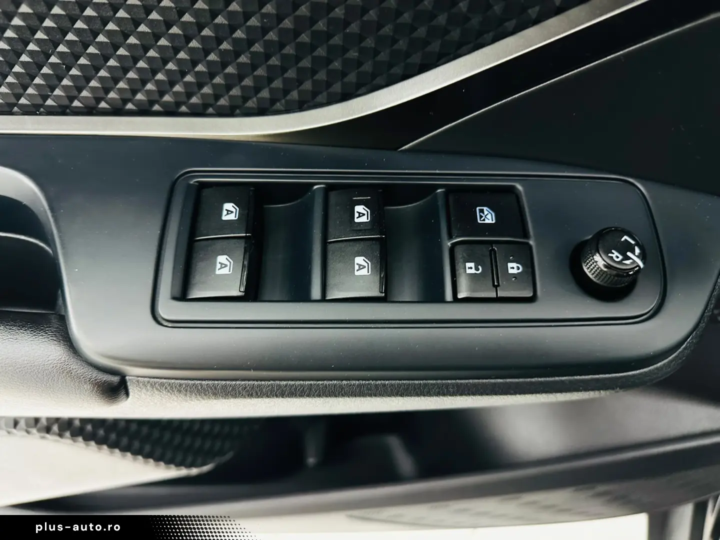 TOYOTA C-HR 2019 1.2i E6 Garantie 12 Luni Rate Avans 0 Doar