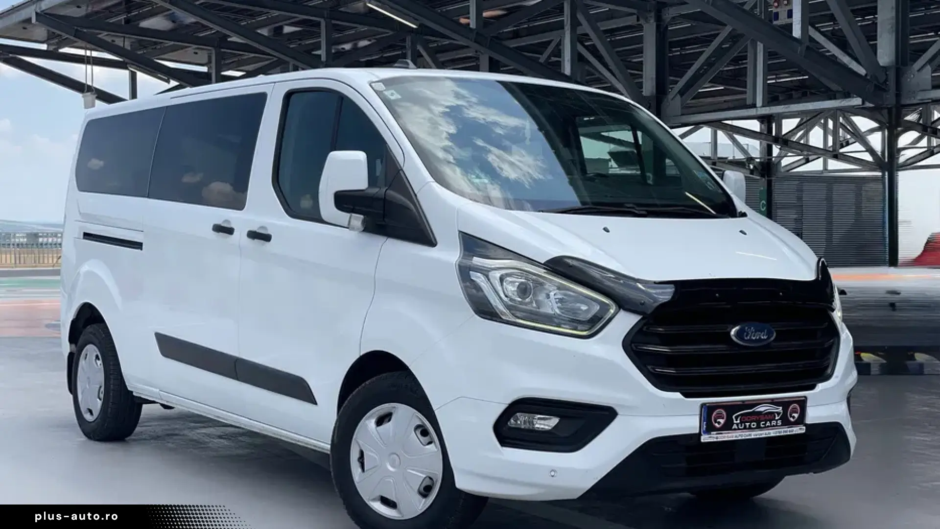 Ford Transit Custom 2.0TDCI 170CP  2020 L2H1 - 3 BUC