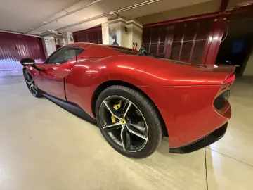 FERRARI 296 GTS GTS   ROSSO MAGMA   ADAS
