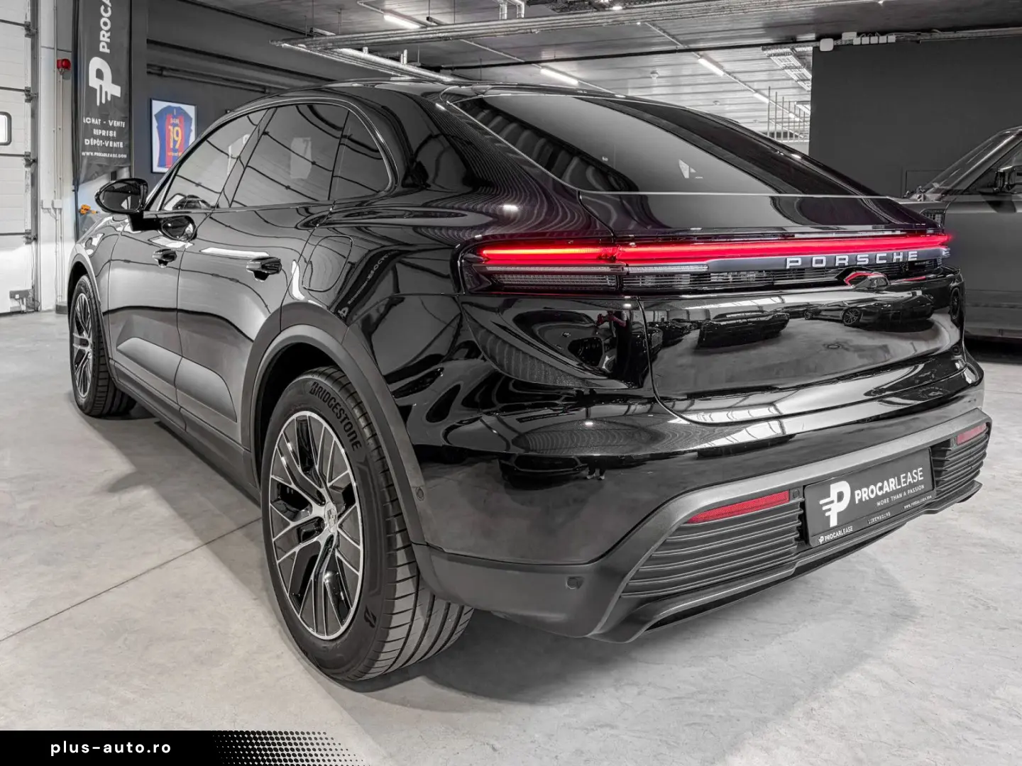 PORSCHE Macan MACAN 4S  PTM PASM PDLS  RACE-TEX 360