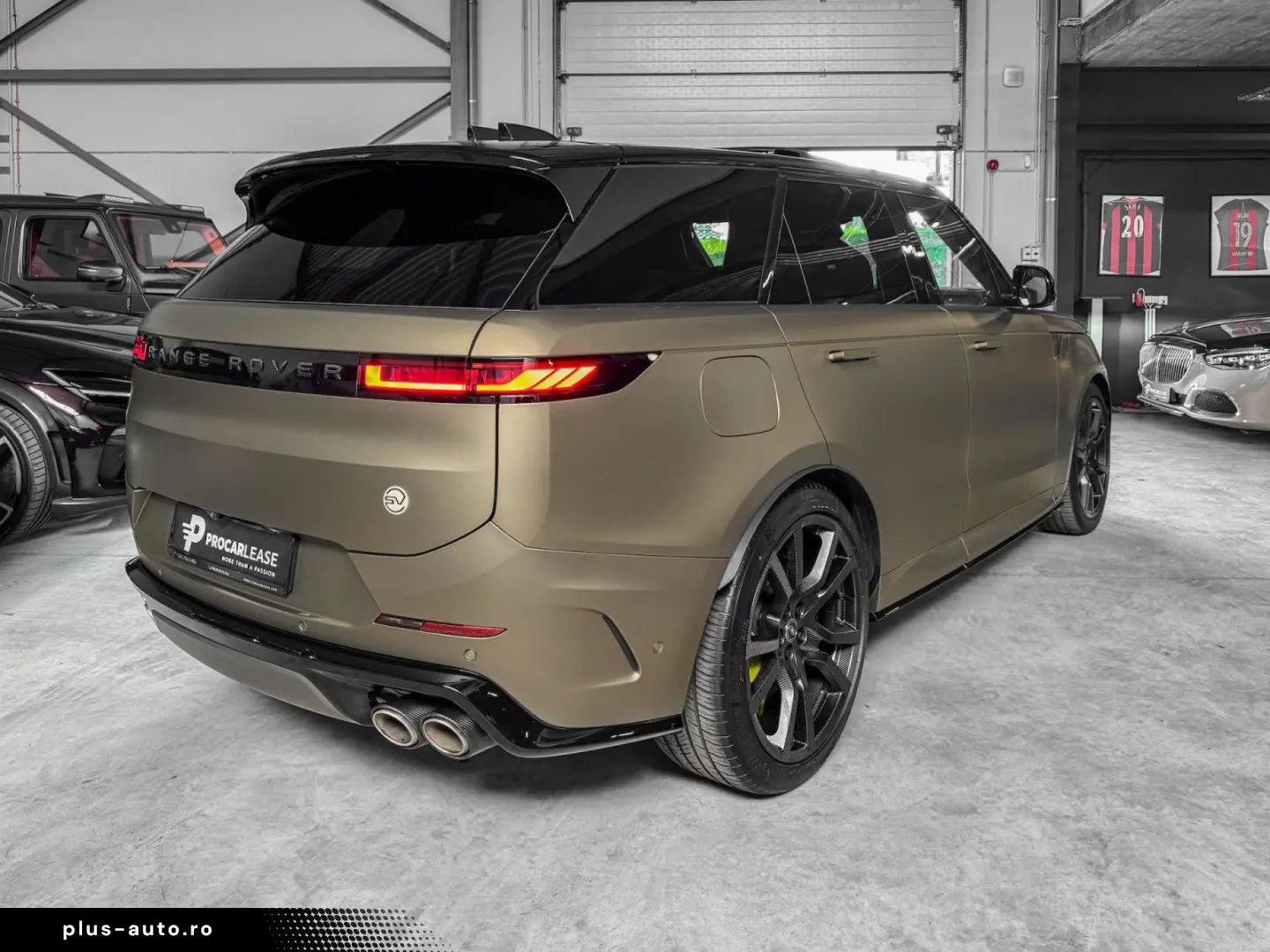 LAND ROVER Range Rover Sport SV EDITION ONE CARBON BRONZE