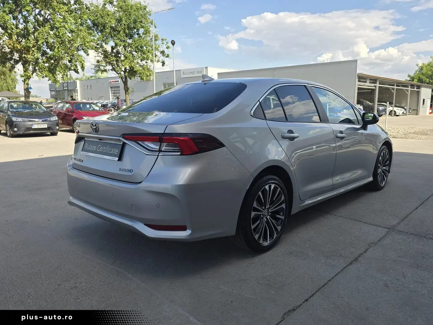 Toyota Corolla Sedan 1.8 Hybrid Dynamic