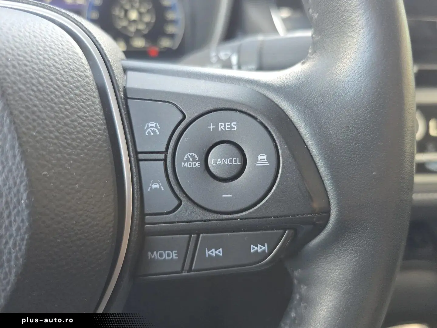 Toyota Corolla Sedan 1.8 Hybrid Dynamic
