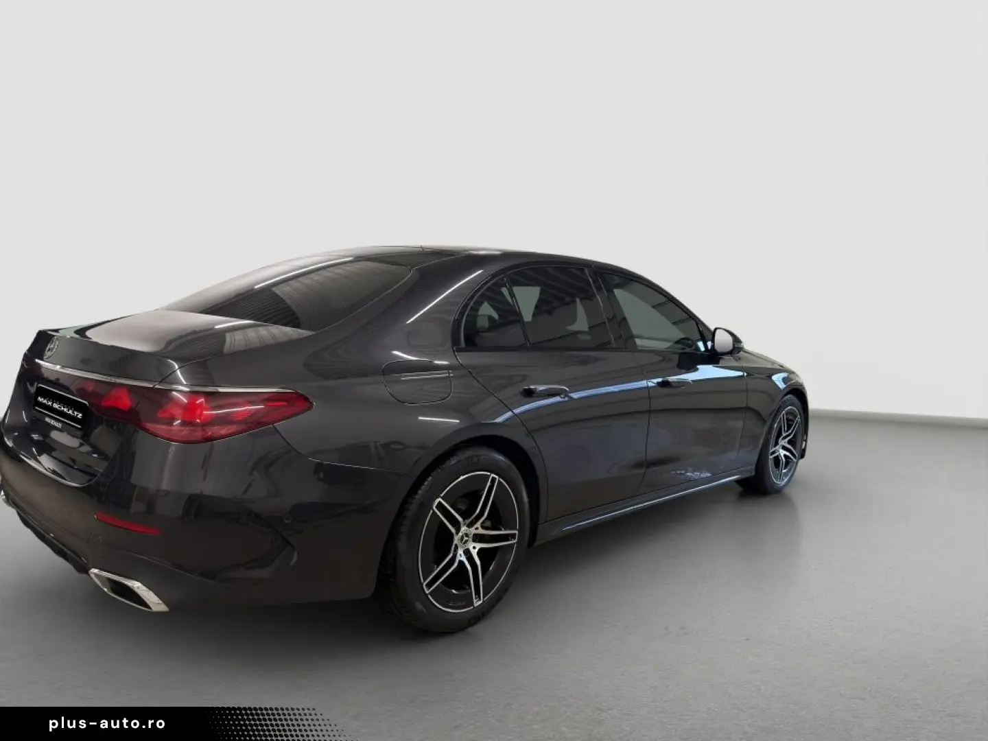 MERCEDES-BENZ E 220 d 4MATIC Limousine AMG NightPaket 360