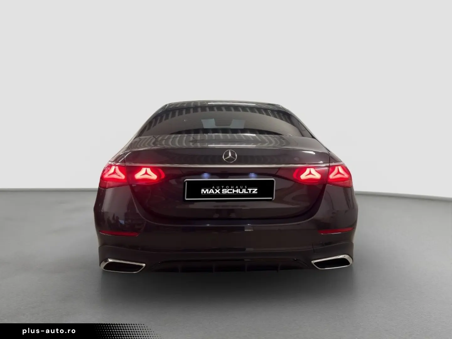 MERCEDES-BENZ E 220 d 4MATIC Limousine AMG NightPaket 360